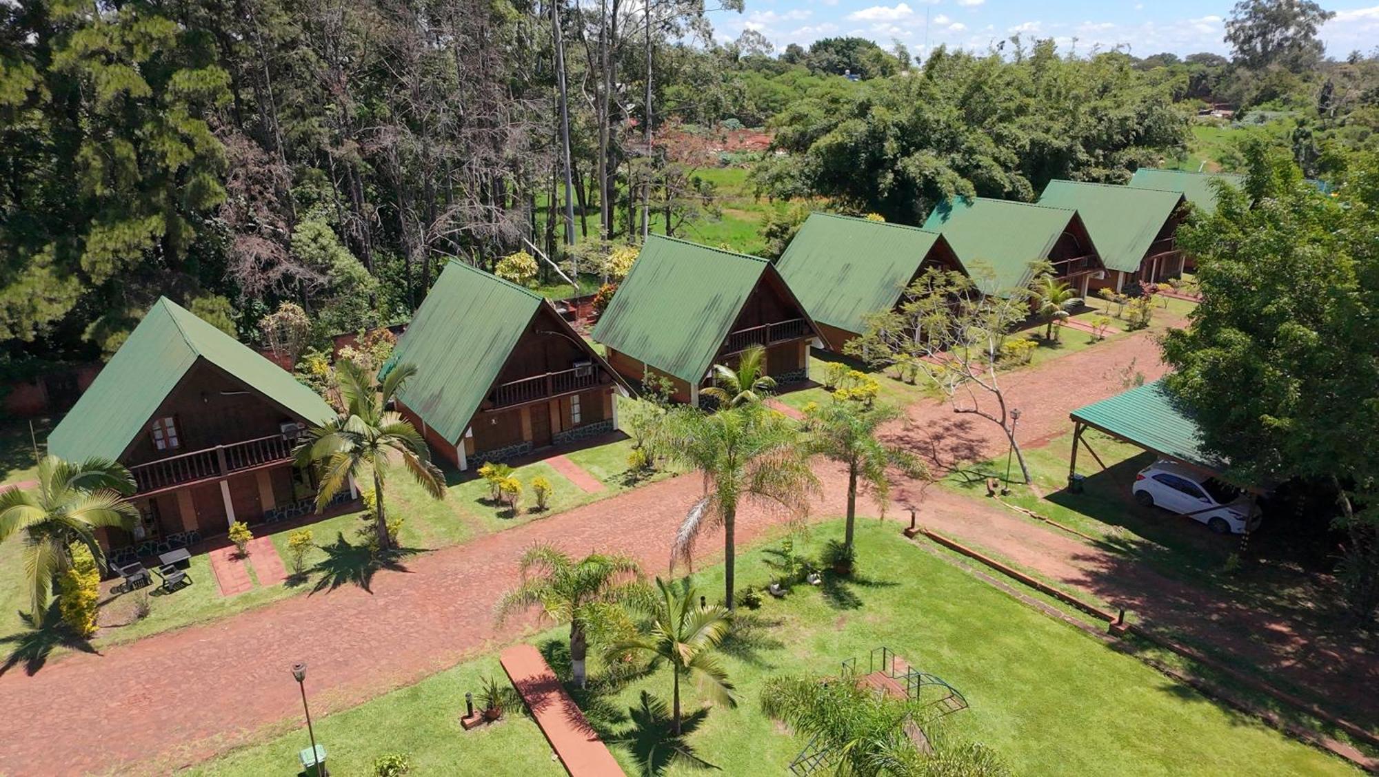 Cabanas El Refugio Del Mensu Пуэрто-Игуасу Экстерьер фото