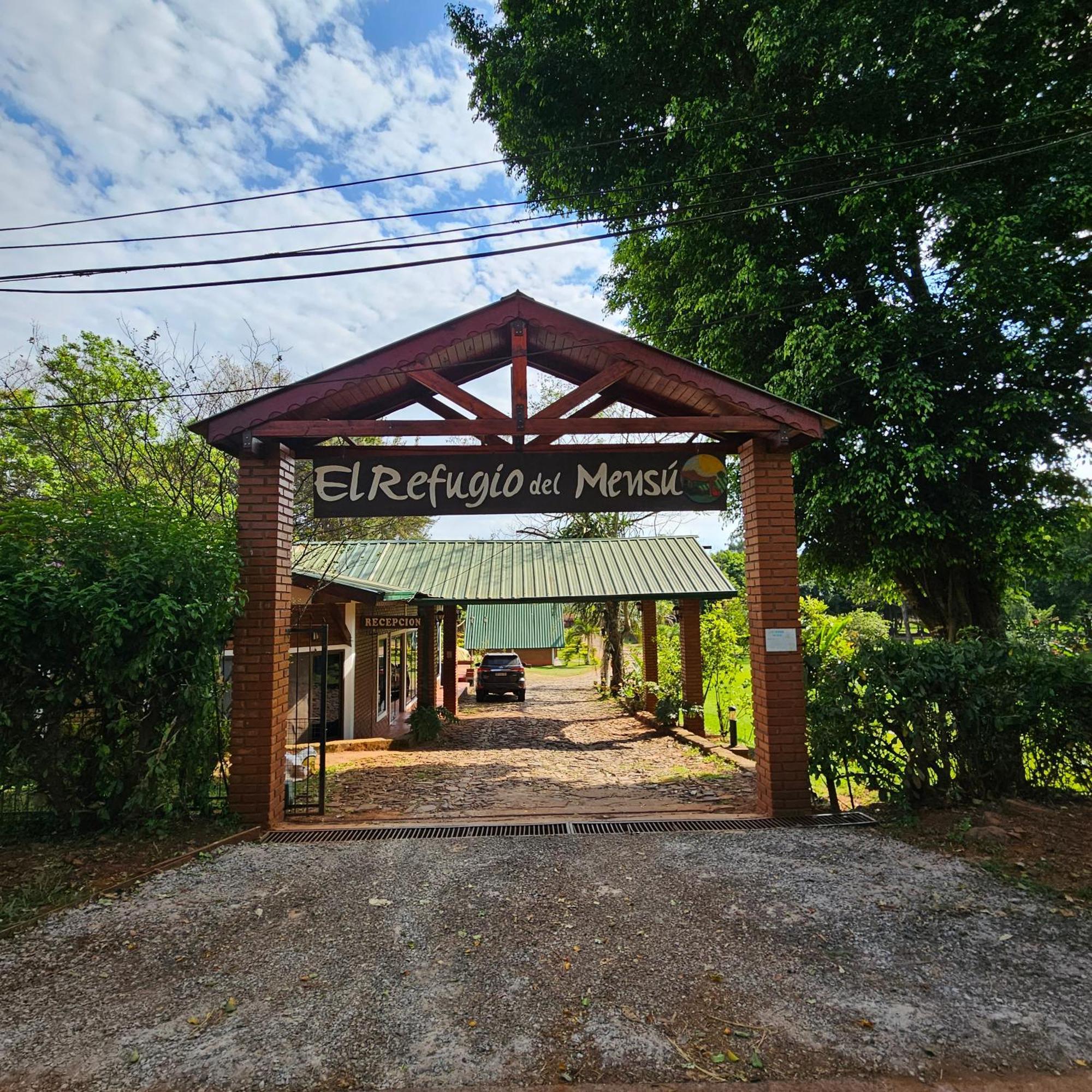 Cabanas El Refugio Del Mensu Пуэрто-Игуасу Экстерьер фото