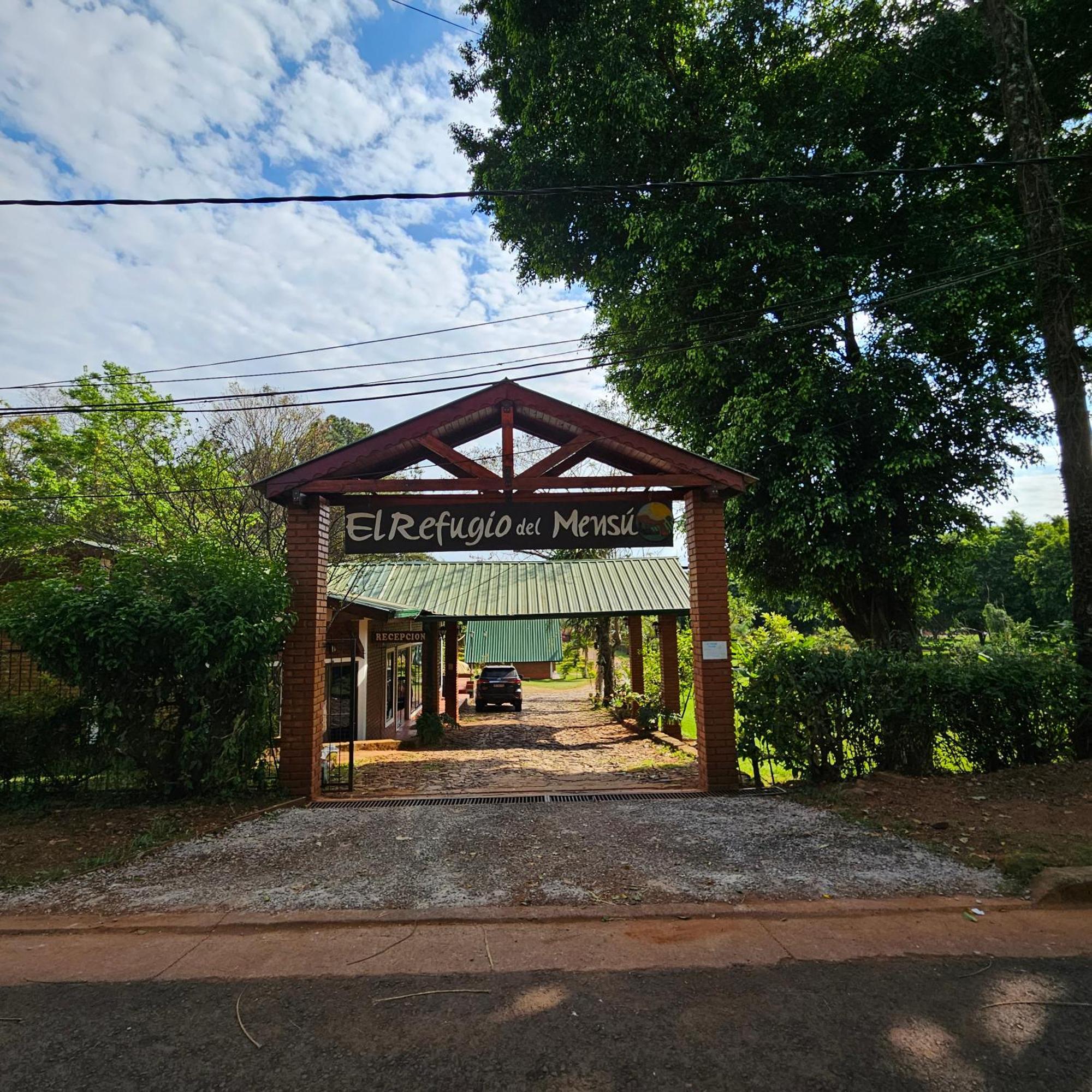 Cabanas El Refugio Del Mensu Пуэрто-Игуасу Экстерьер фото